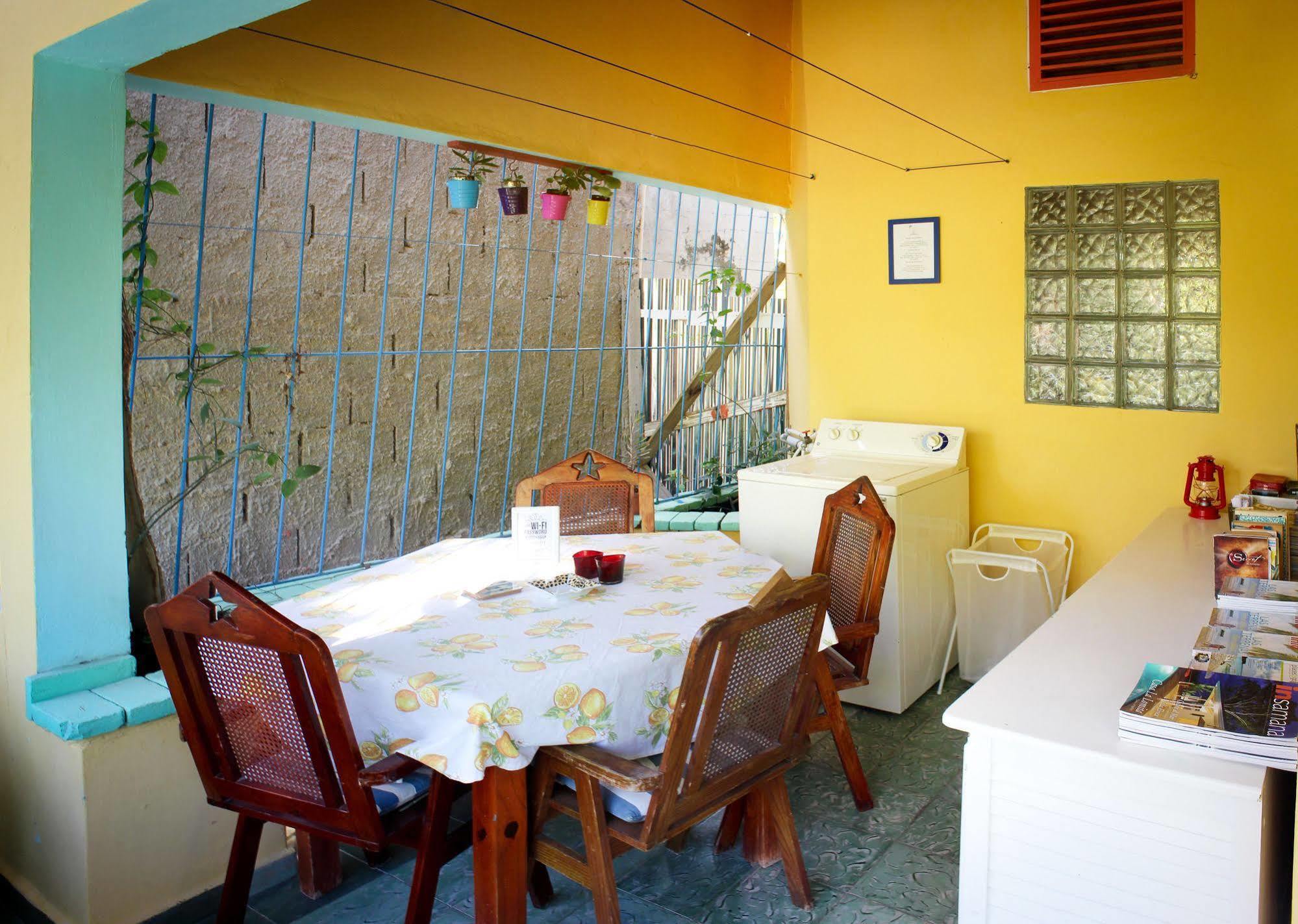 Casa Delfin Guest House 라스테레나스 외부 사진