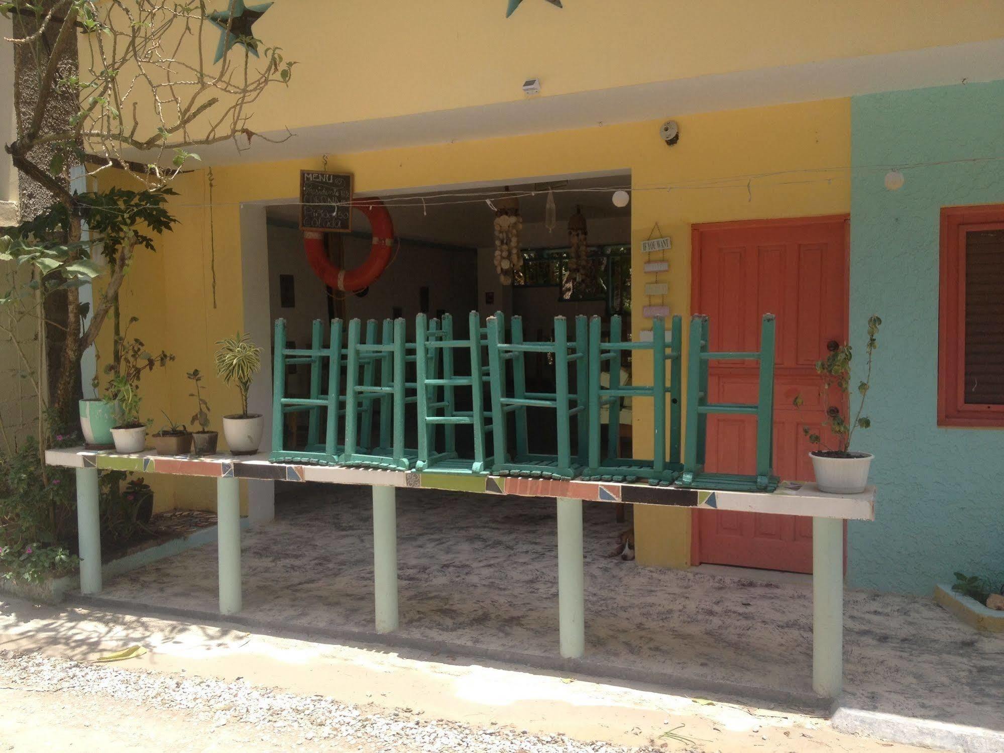 Casa Delfin Guest House 라스테레나스 외부 사진